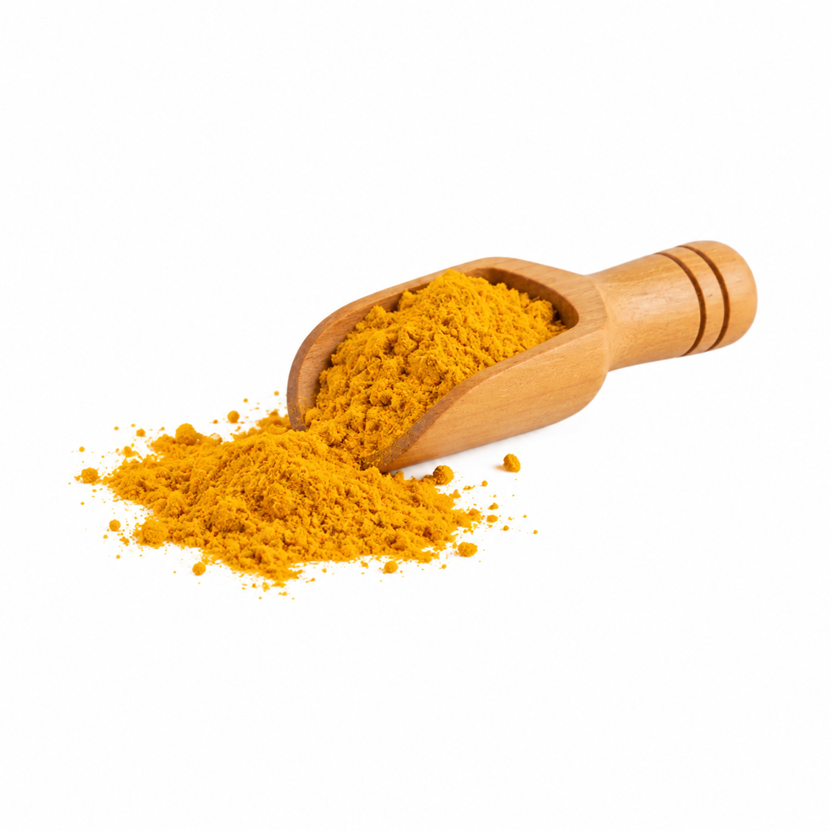 Cúrcuma en polvo en cucharita de madera