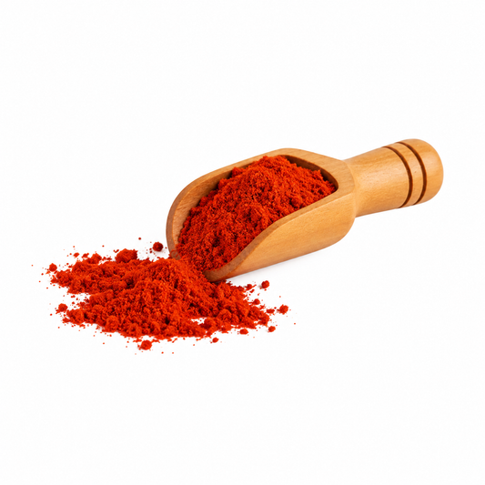 Paprika pura en cucharita de madera